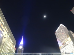 新宿の夜空