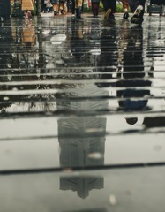 雨の桟橋