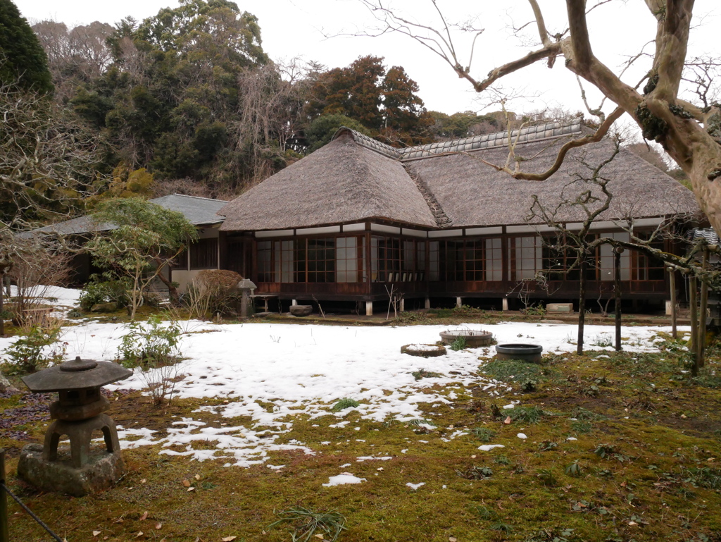 鎌倉の茅葺き屋根