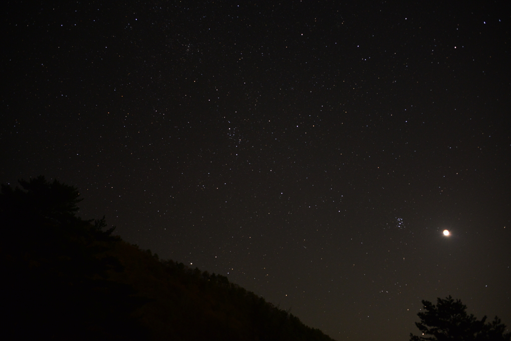 月食付近の星空