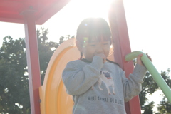 光
