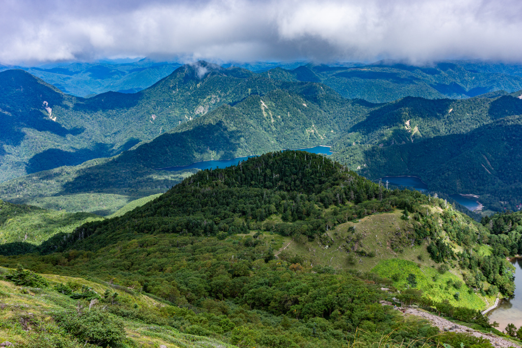 白根山登山道から菅沼