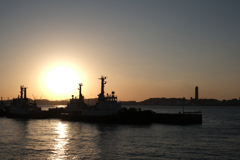 夕暮れ時の門司港