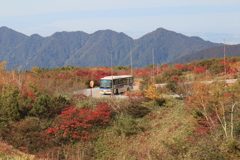 富山湾と紅葉そしてバス