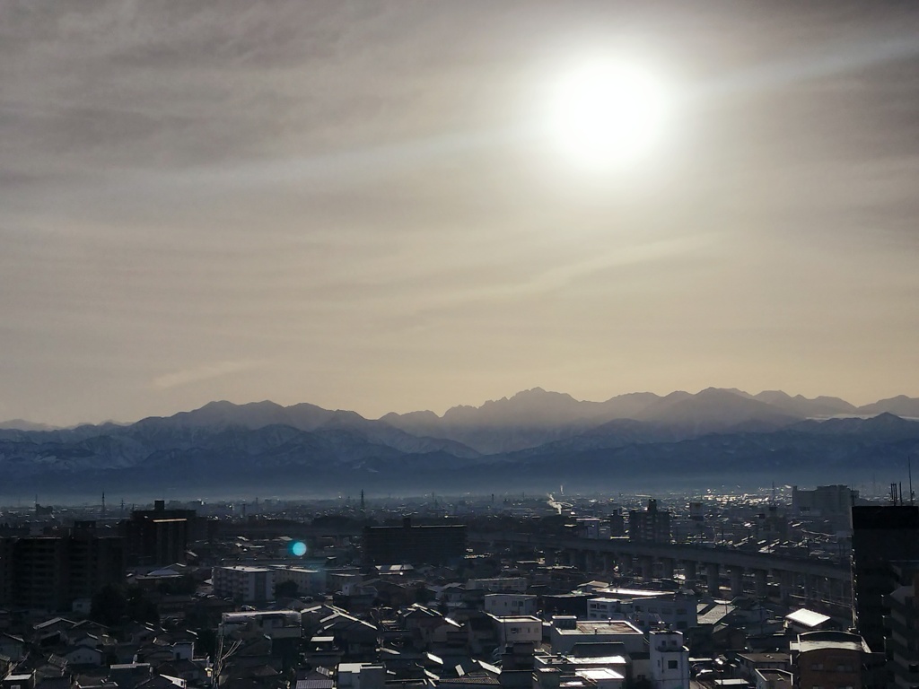 朝靄