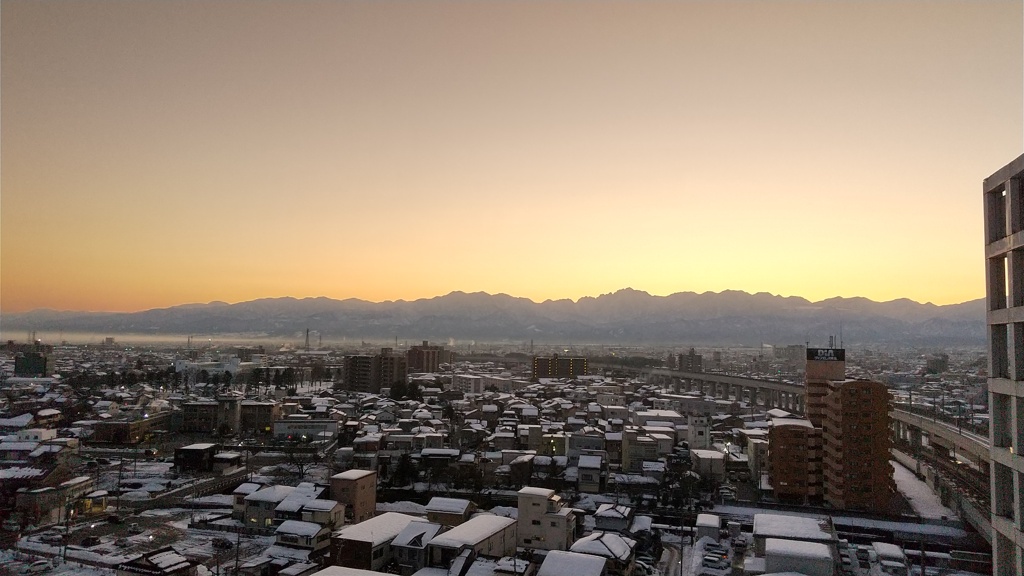 夜明け前