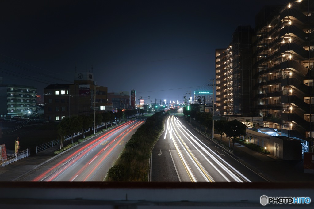 歩道橋の上から
