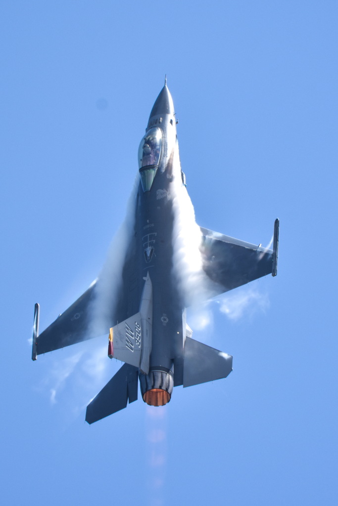 岩国基地、今年も晴れて