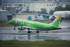 雨の小牧