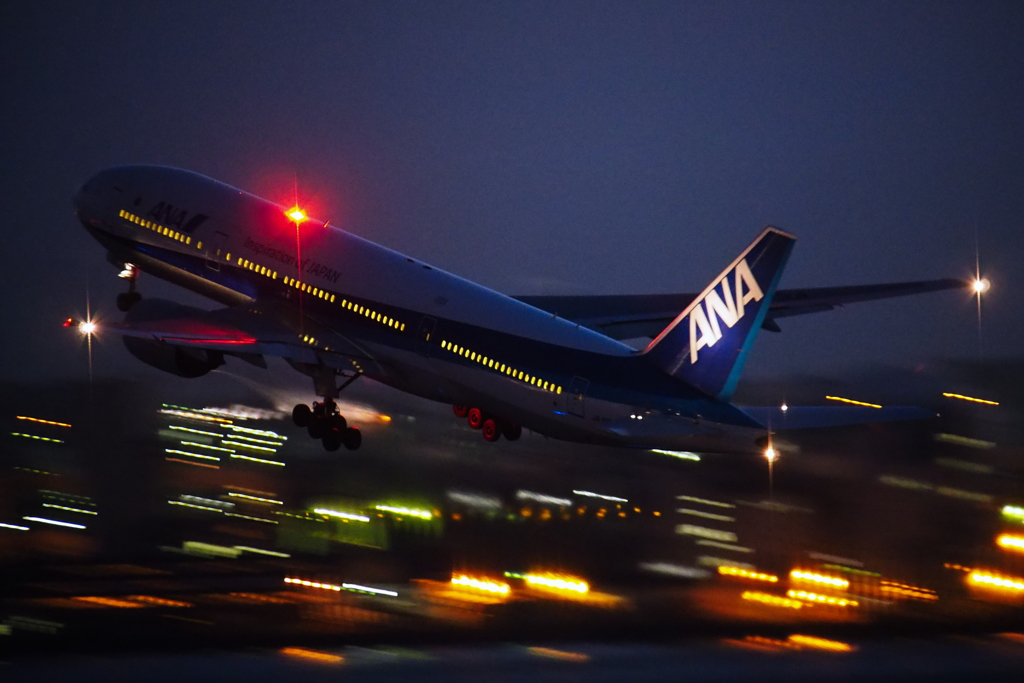 羽田夜流し　777