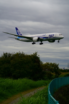 伊丹32L 787-8