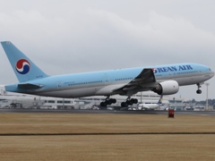 大韓航空B777-200