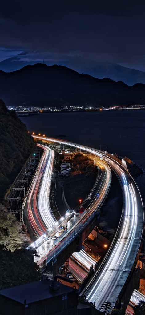 蒼に溶ける残像