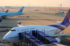 B747-400 THAI