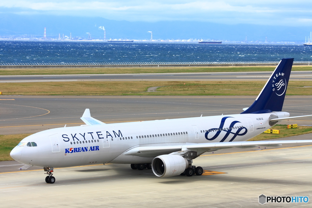 青空をバックに