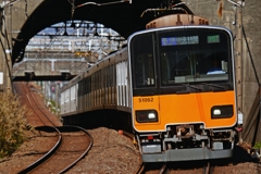 東急線だけど…