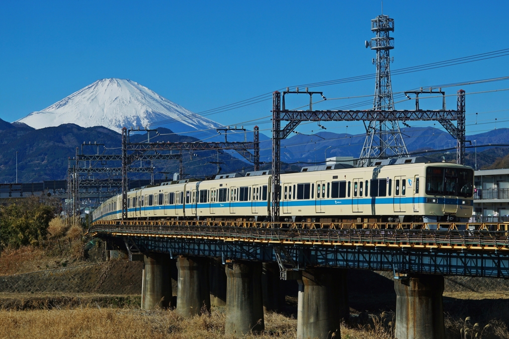 THE 小田急