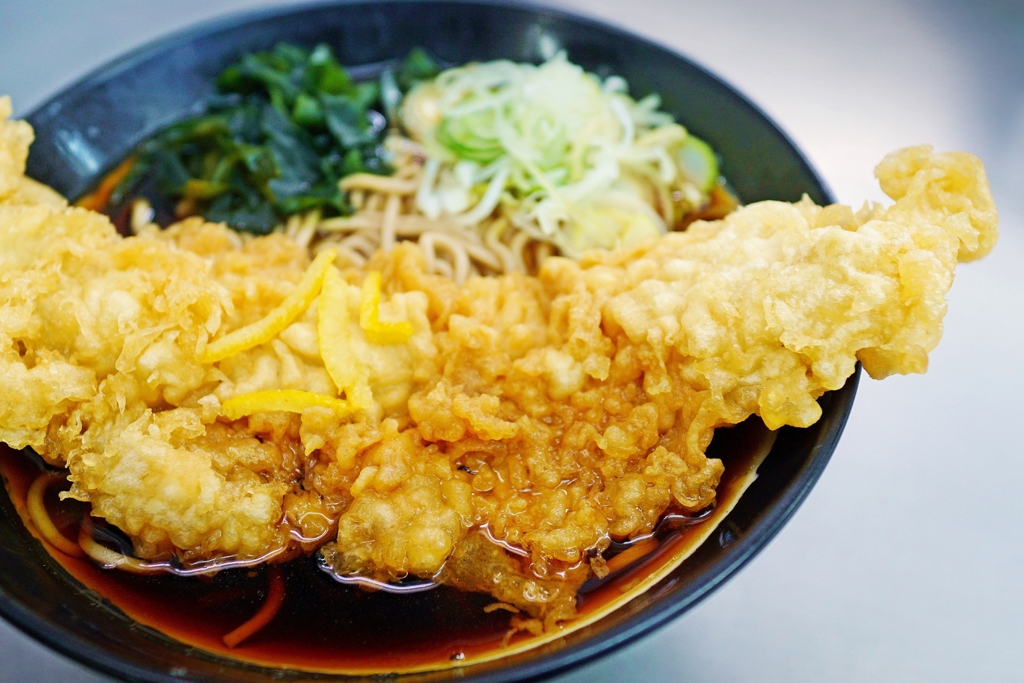 穴子天そば…日栄軒