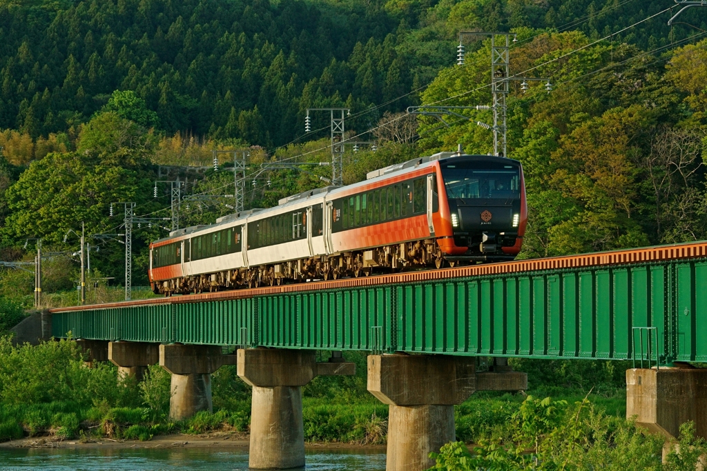 乗って楽しい列車