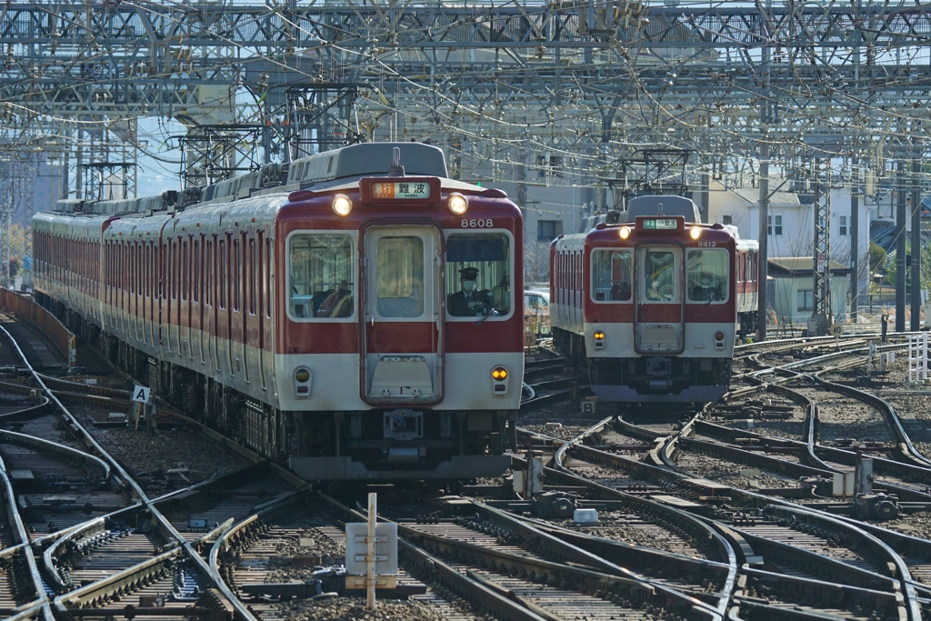 進路予測不可能の駅