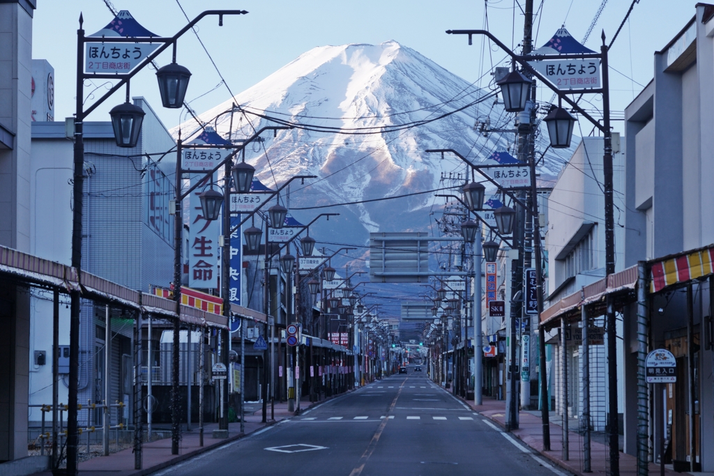 明け方の富士山