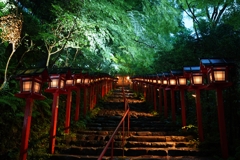 貴船神社はあいにくの雨