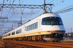 長い８両編成です