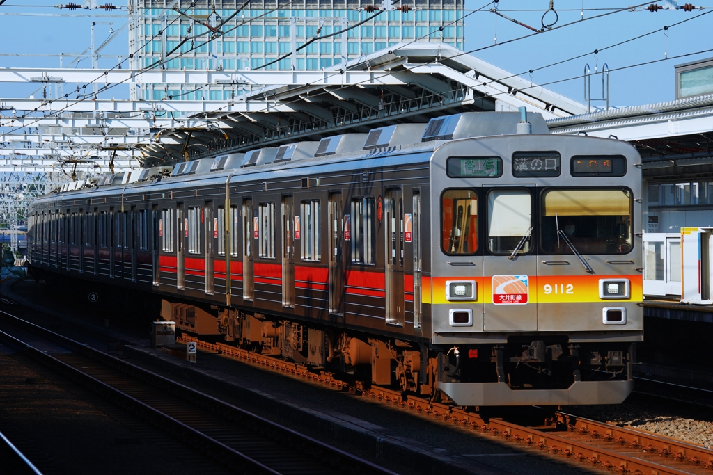 東急らしい顔