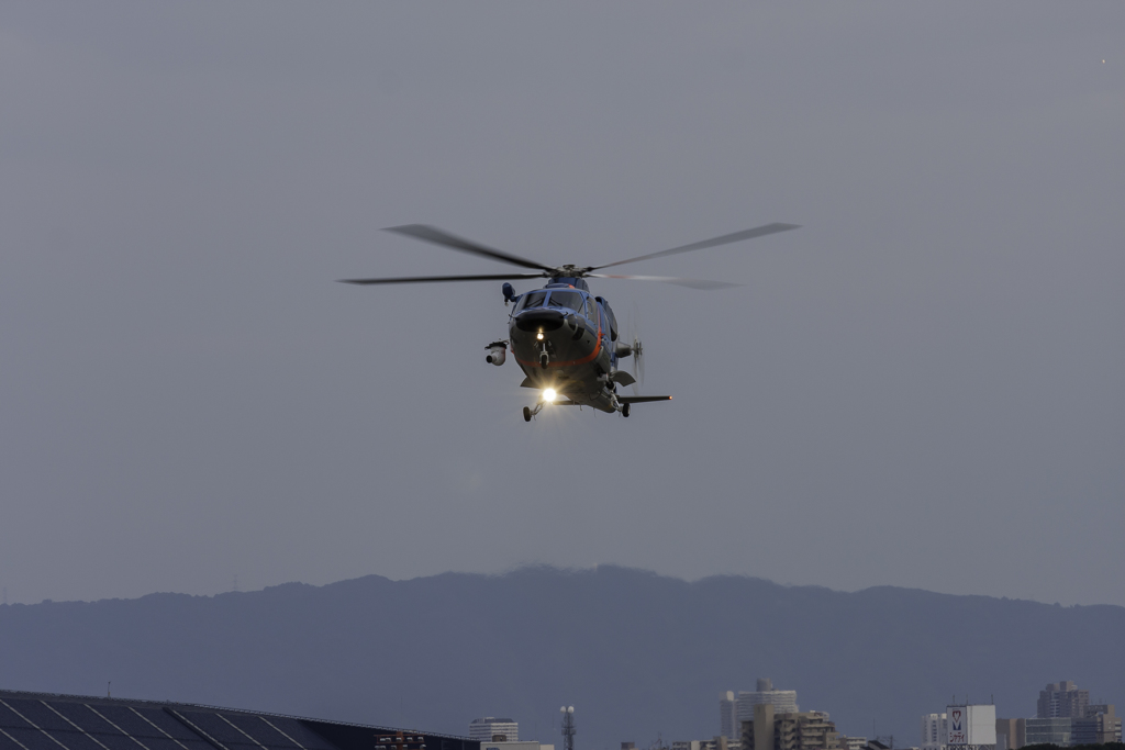 兵庫県警のヘリ