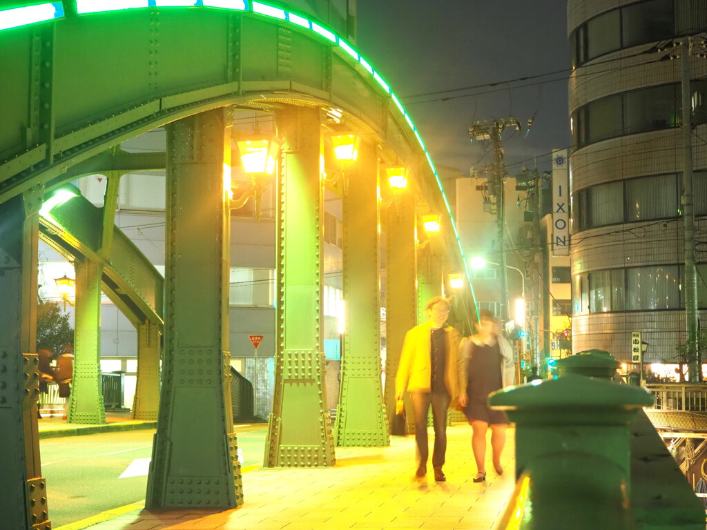 夜の橋