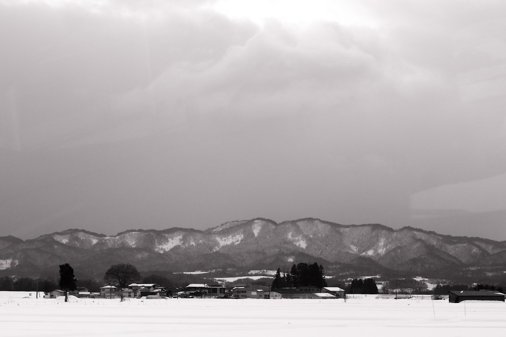 雪　山　田