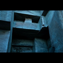 「妖艶」を纏う