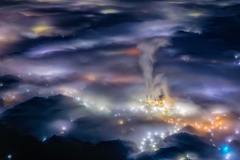 工場夜景雲海