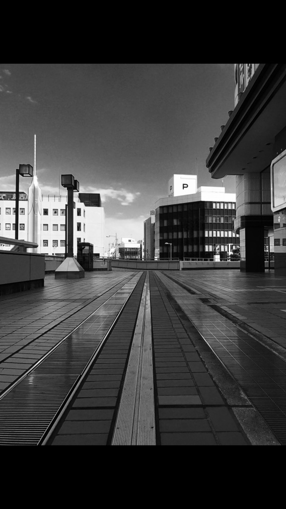 誰もいない広場