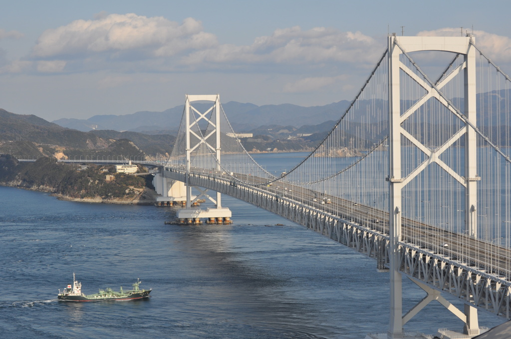 大鳴門橋