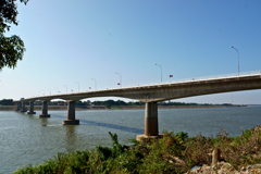 タイ・ラオス友好橋