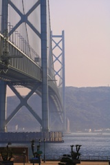 黄昏時の明石海峡大橋