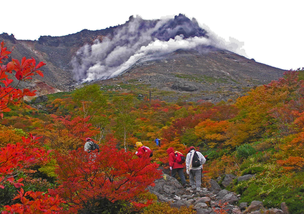 那須紅葉　③ 紅葉を行くハイカー達