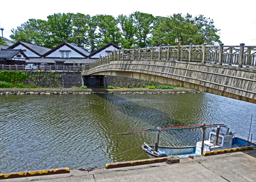 酒田　④ 山居倉庫 対岸より