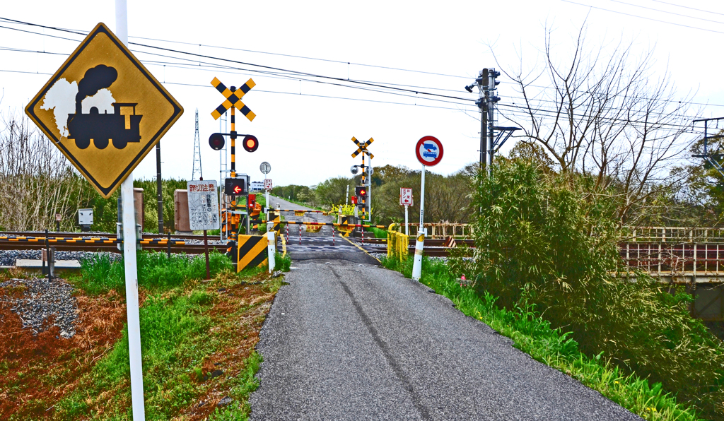 県境の踏切