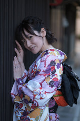 祇園の街並に彩を