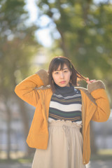 恋人を見つけて駆け寄るように。