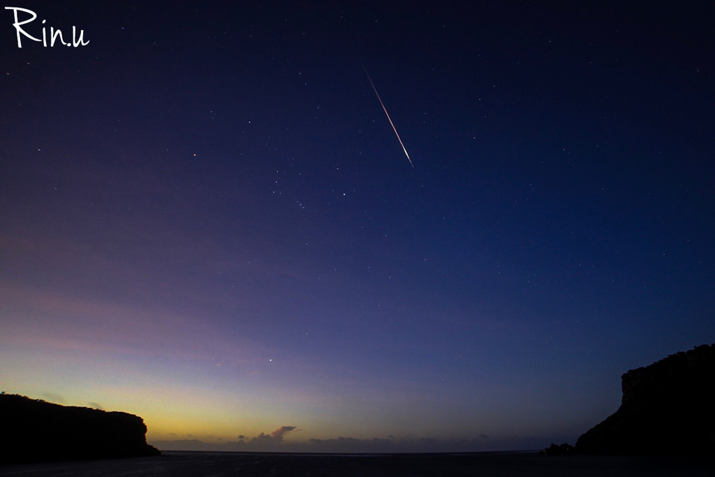 薄明の空  オリオンとペルセウス座流星群