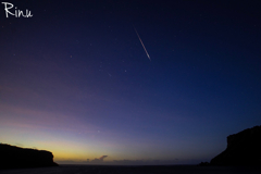 薄明の空  オリオンとペルセウス座流星群