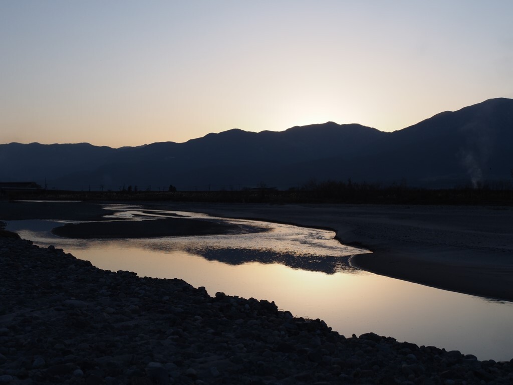 河原の夕景 2