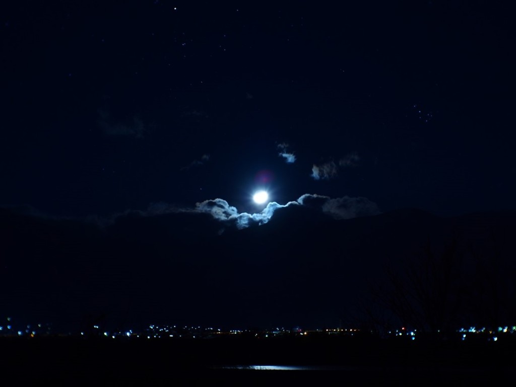 Moonset 3