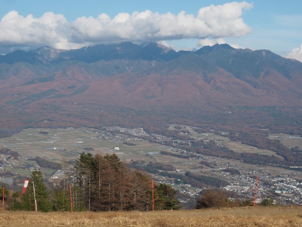 紅葉の山