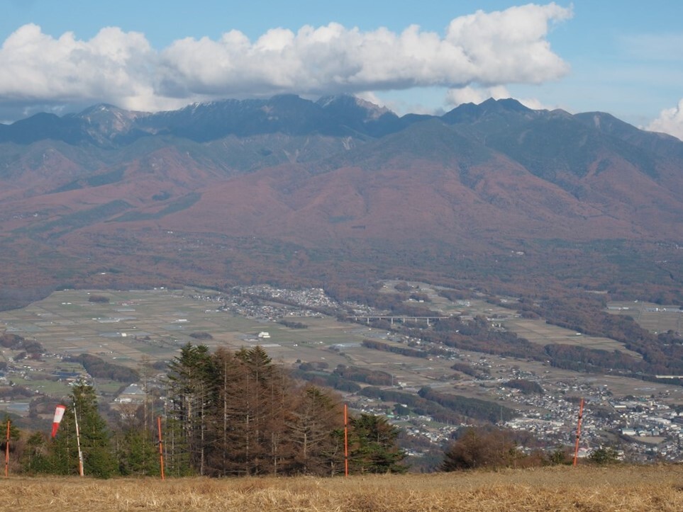 紅葉の山