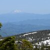 八幡平から岩木山を望む