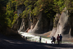 鱒飛の滝（ますとびのたき）の方向